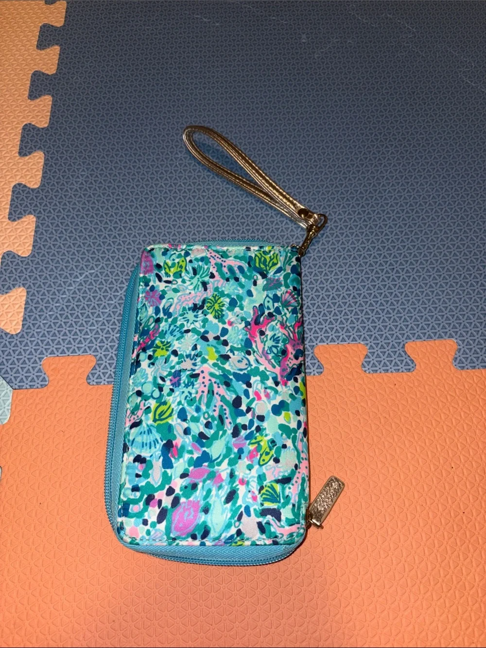 Lilly Pulitzer Turquoise Floral Wristlet Phone Pouch